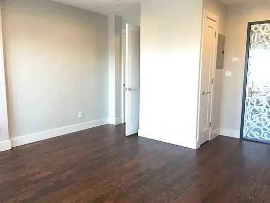 Rented by NY Space Finders Inc. | media 6