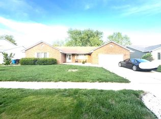 1808 Hunter Ridge Dr, Springfield, IL 62704