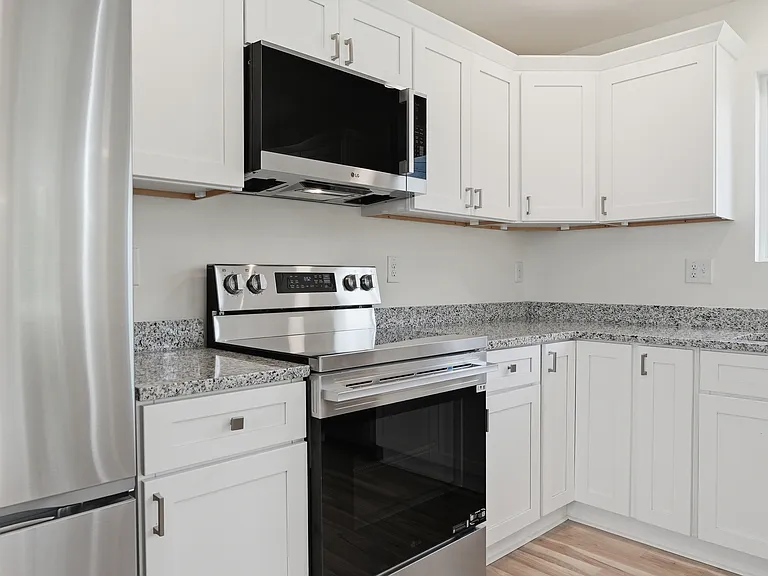 516 Singletary St SE — Photo 16