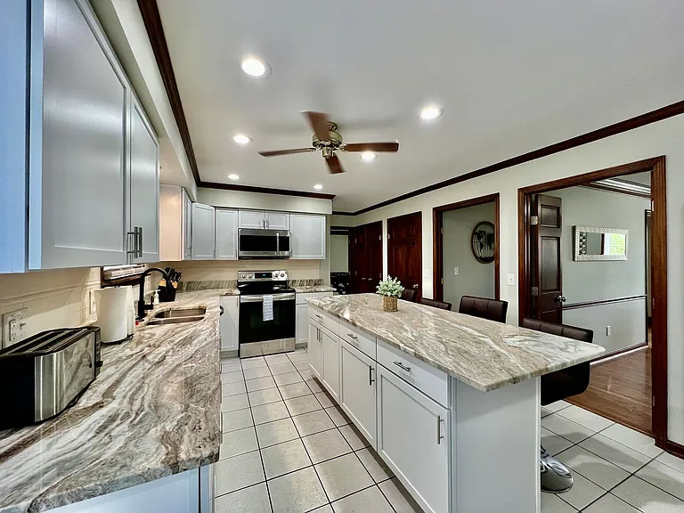 7033 Willowood Dr — Photo 29