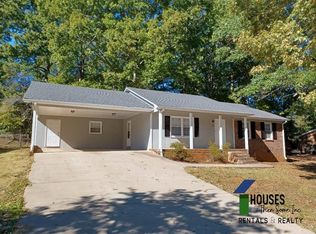 37 Annandale Dr, Boiling Springs, SC 29316