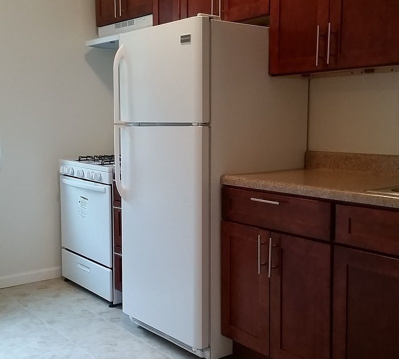 1st image of 3167 Villa Ave #5