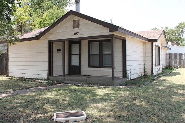 1st image of 302 S Mockingbird Ln