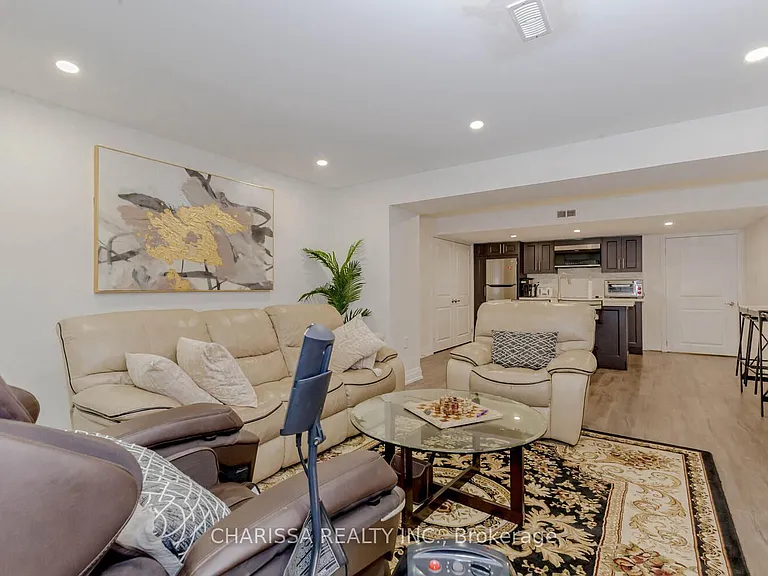 3321 Mintwood Cir — Photo 4