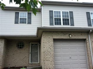 2870 Sequoia Dr, Macungie, PA 18062