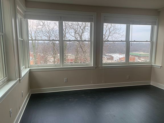 2nd image of 1000 Court St #201