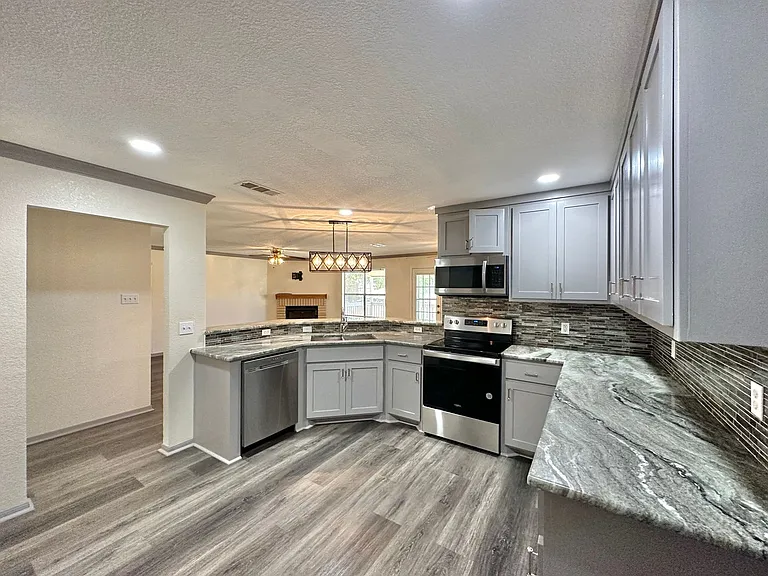 108 Meadow Lake Ln — Photo 11