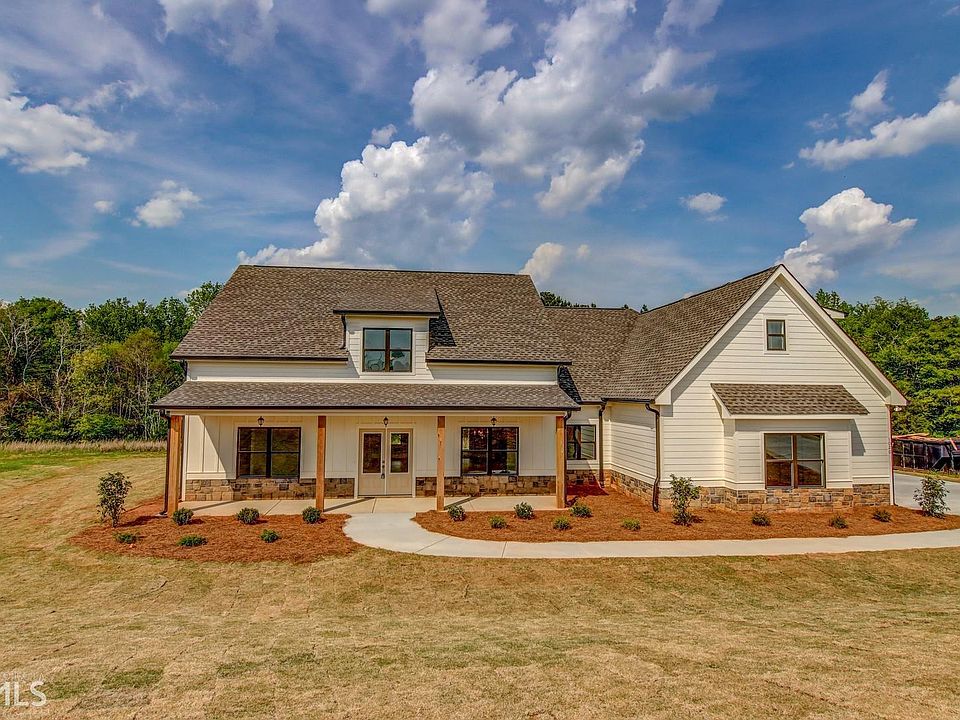 2nd image of 1020 Arbor Ln