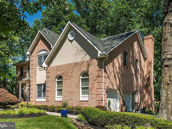 2nd image of 12528 Valley Pines Dr