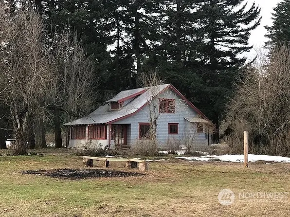 387 Bates Road, White Salmon, WA 98672