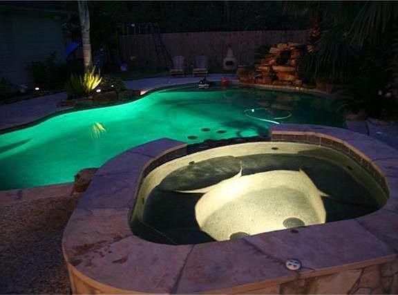 3rd image of 15410 Oxenford Dr