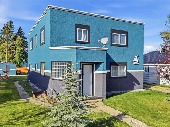 5036 E 51a St, Sylvan Lake, AB T4S 1E3