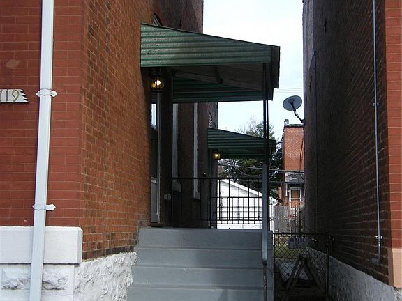 3rd image of 2719 Shenandoah Ave