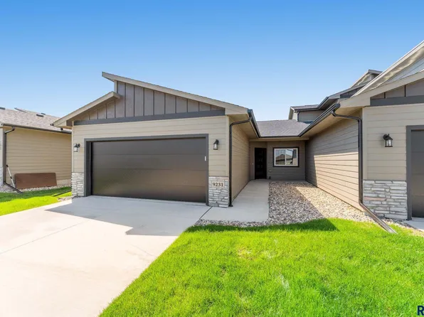 9231 W Laverne Wipf St, Sioux Falls, SD 57106