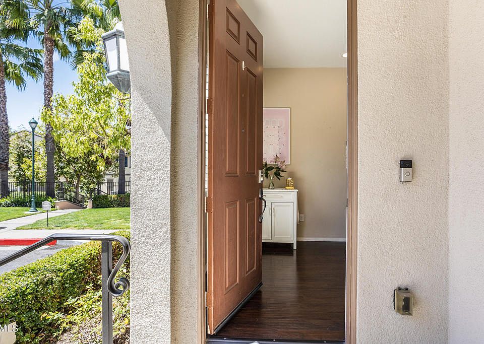 905 N Bouquet Ct UNIT B, Azusa, CA 91702 | Zillow