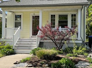 547 Pleasant Valley Pkwy, Providence, RI 02908