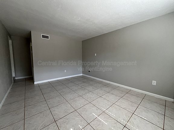 3rd image of 1510 Altaloma Ave #B