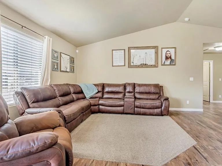 2254 S Baxter Dr — Photo 5
