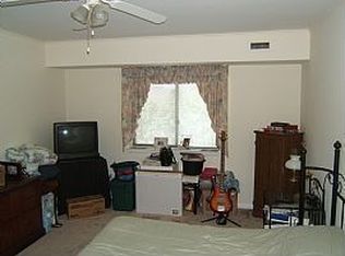 9355 State Rd, Philadelphia, PA 19114