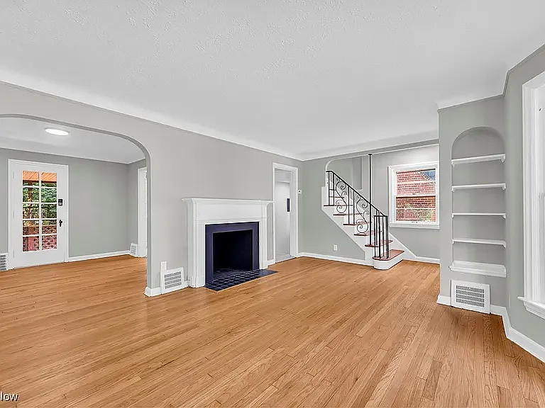 3714 Woodridge Rd — Photo 10