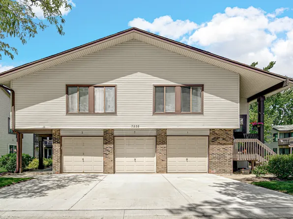 7532 Bristol Ln Unit 1, Hanover Park, IL 60133