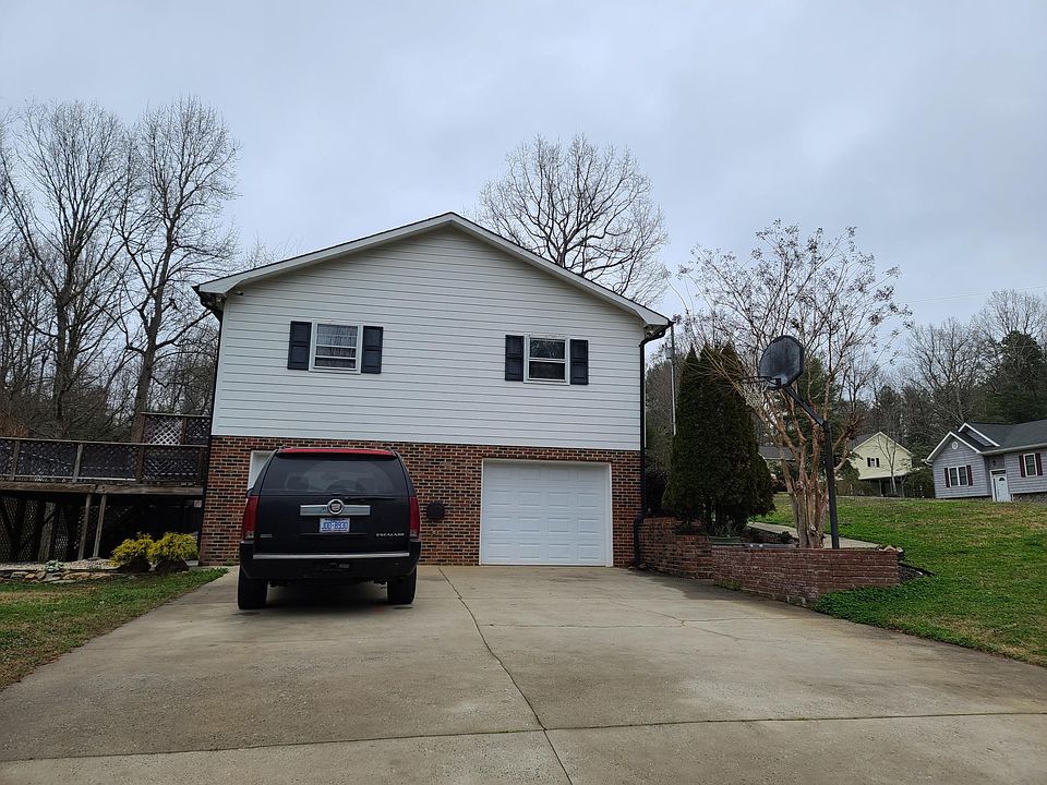1st image of 3403 Southern Pine Ln