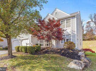 520 Larkins Bridge Dr, Downingtown, PA 19335