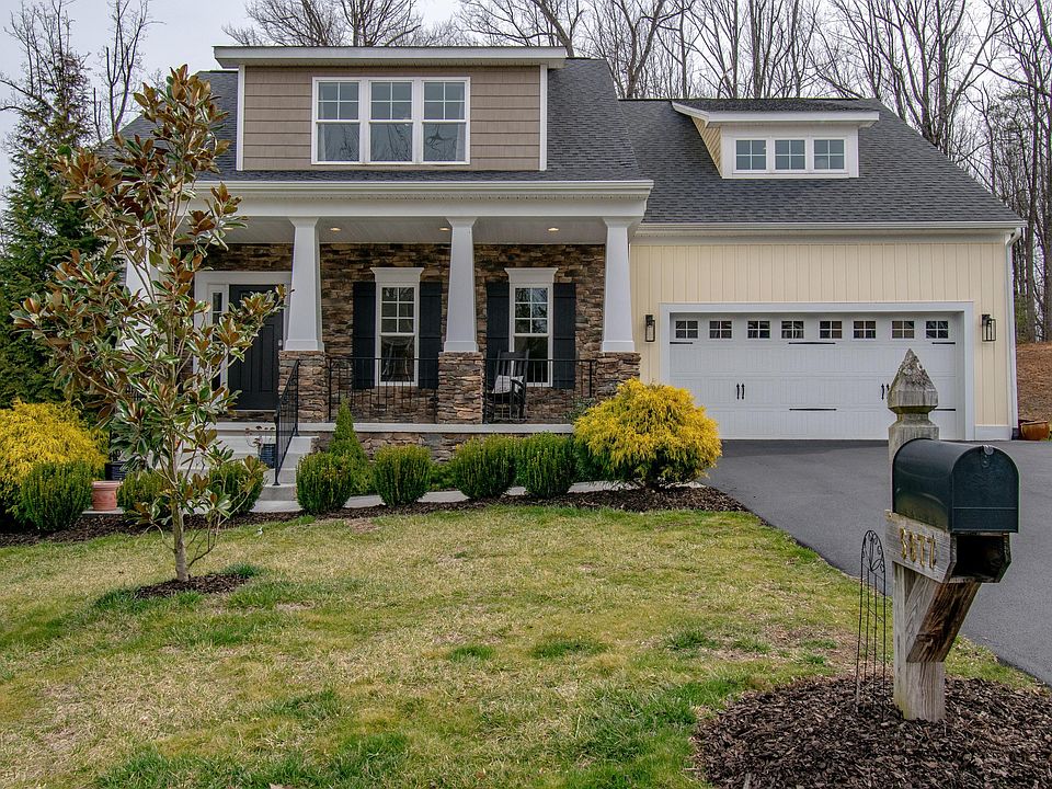 1st image of 5877 Monet Dr