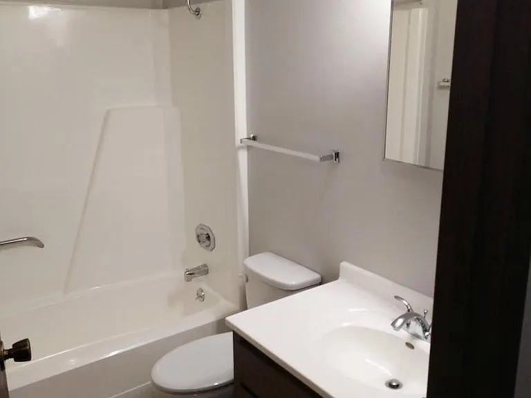 603 S Center St #4 — Photo 5