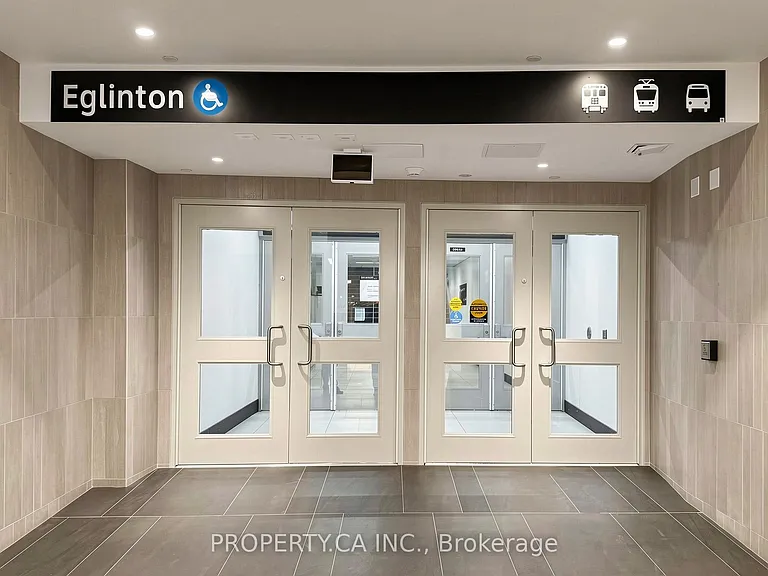 8 Eglinton Ave E #1411 — Photo 22