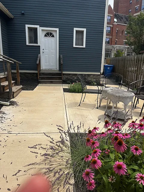 125 Gibbs St #13