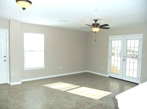2nd image of 4733 Pistolero Ln