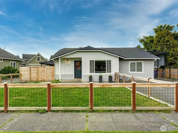 1936 Harding Street, Enumclaw, WA 98022