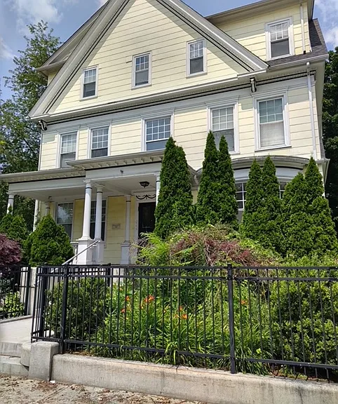908 Main St #3R — Photo 1