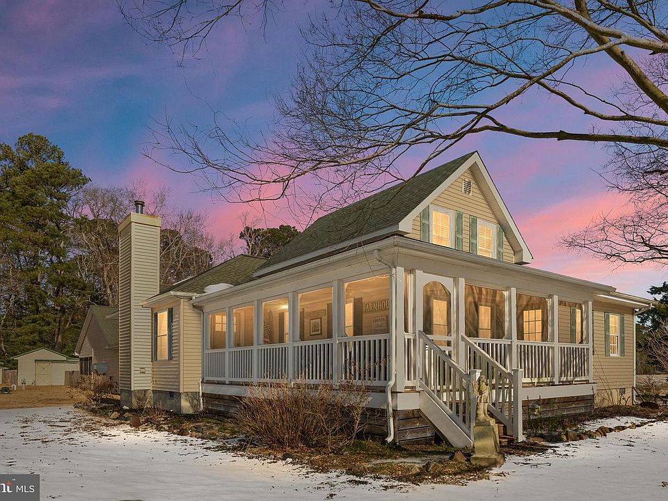 1st image of 35717 Farm House Ln