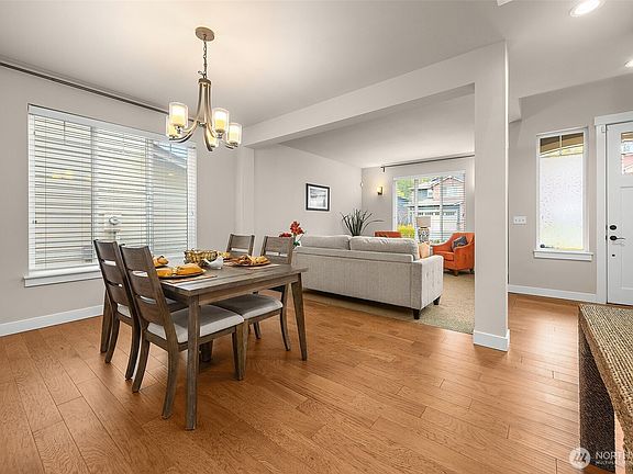 4th image of 18921 10th Drive SE