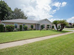 2125 Edgewater Cir, Winter Haven, FL 33880