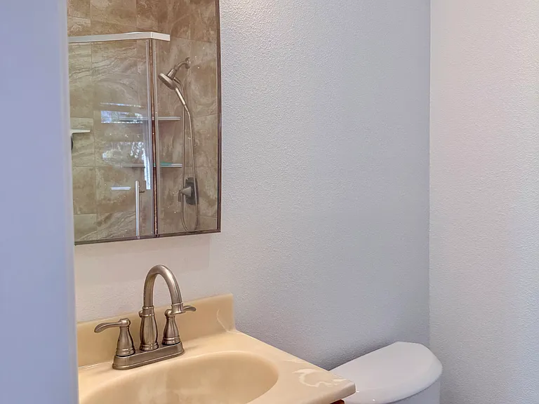 1621 Fairlawn Ave #2 — Photo 5