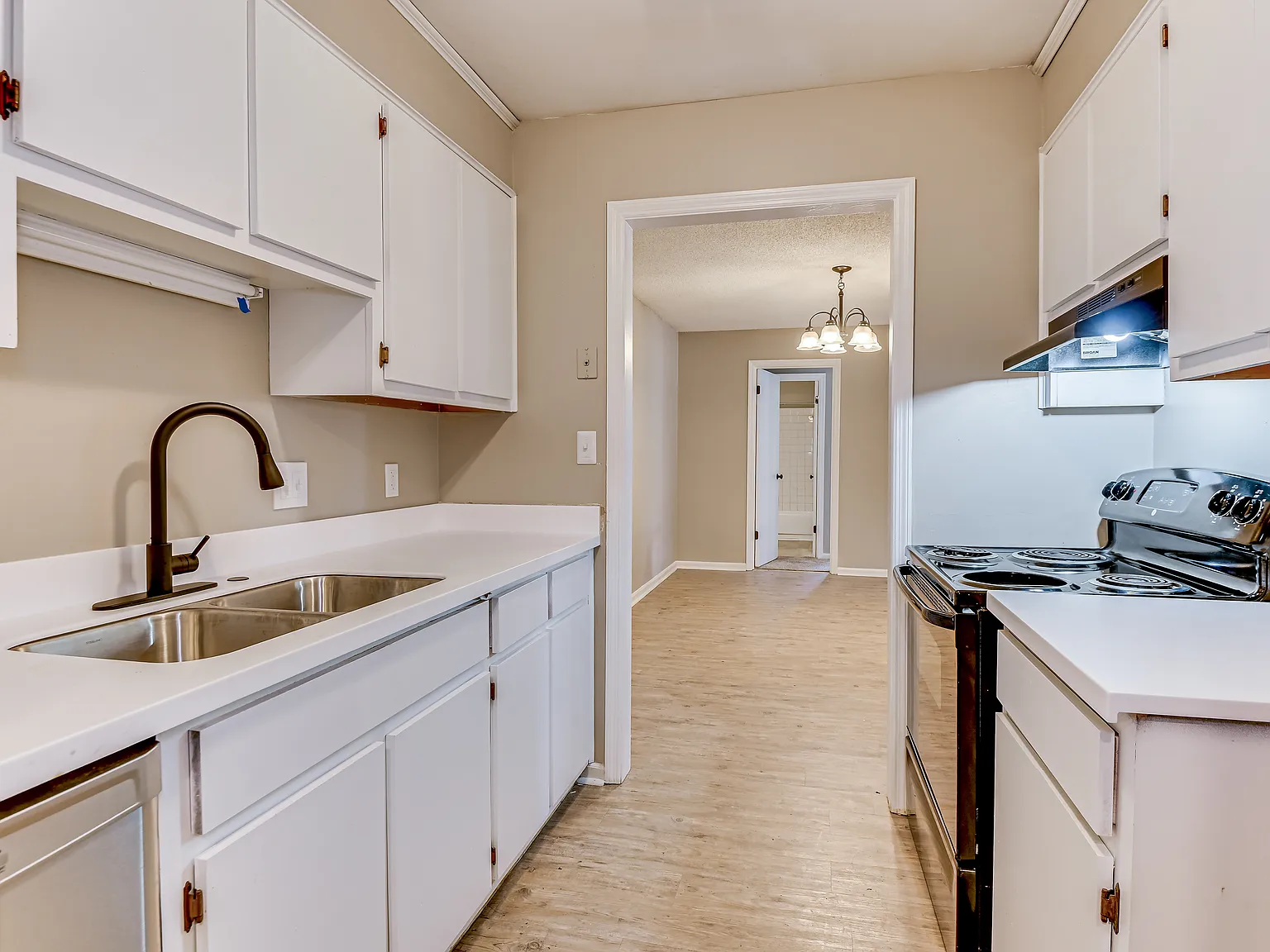 Powder House Apartments — Photo 1