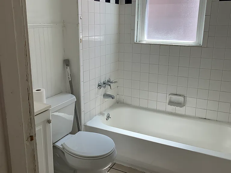 1236 Gilsey Ave #1 — Photo 24
