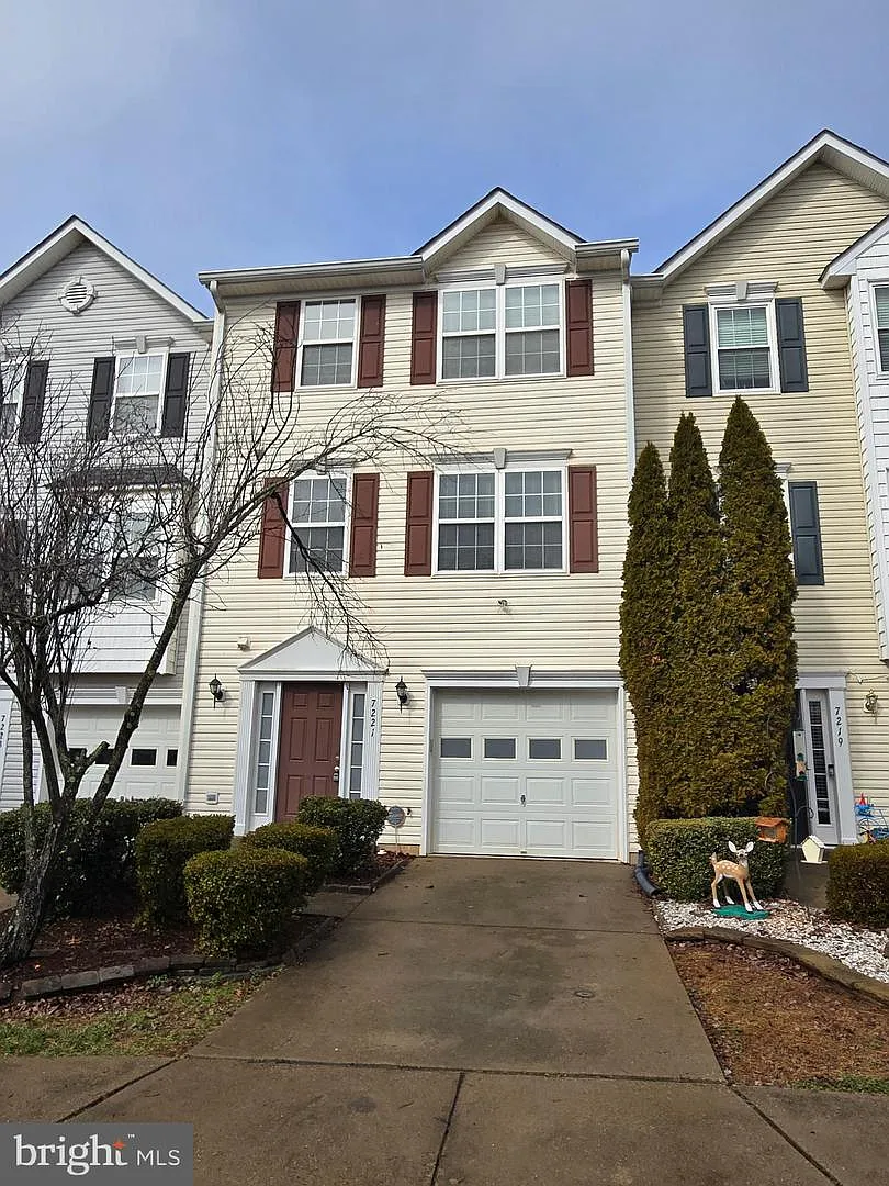 7221 Wytheville Cir photo 1
