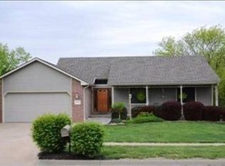 3333 NW Hickory Ridge Ln, Topeka, KS 66618