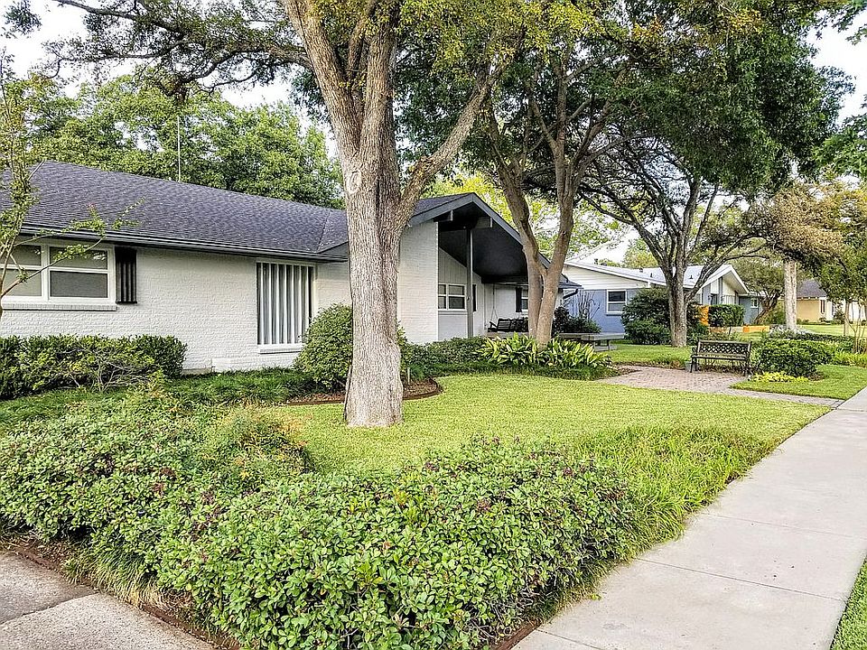 2nd image of 11565 Cromwell Cir