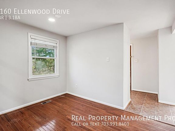 5th image of 3160 Ellenwood Dr