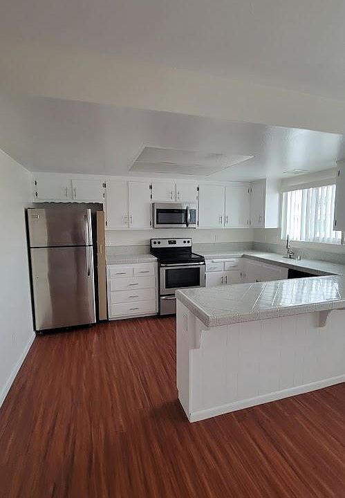 1st image of 575 Florence St APT B
