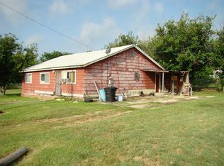 406 3rd St, Blanket, TX 76432