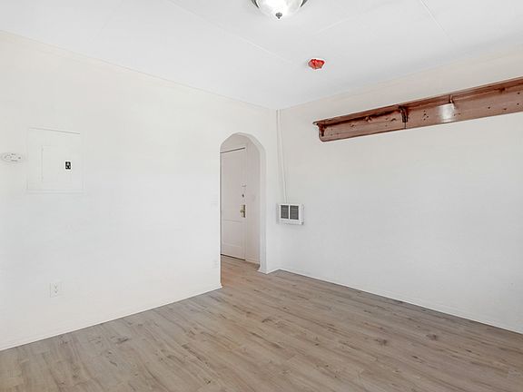 4th image of 444 Stephens Ave #7