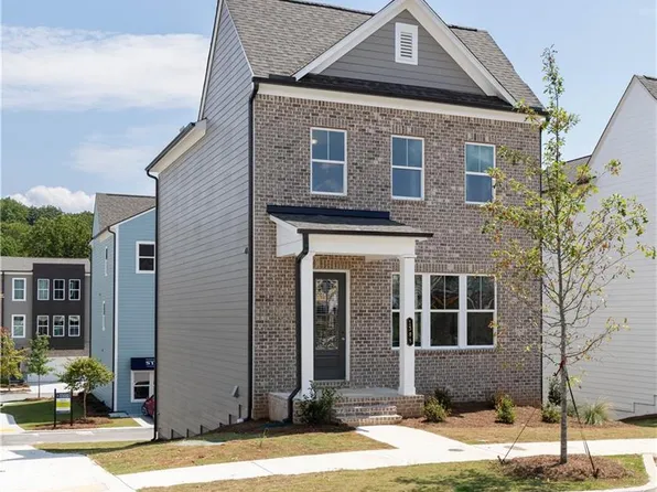 1385 Creek View Ln NW, Atlanta, GA 30318