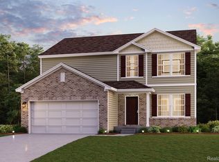 2263 Scenic Hollow Dr, Grand Blanc, MI 48439