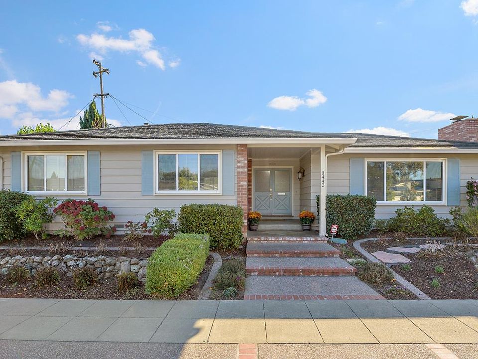 1st image of 3442 Lynn Oaks Dr